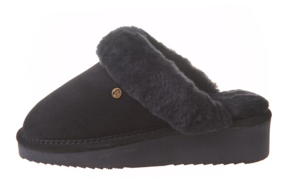 Warmbat dames slipper met sleehak donkerblauw gevoerd met echte vacht en bontrand