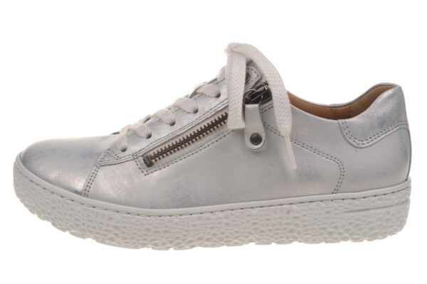 Hartjes sneaker lichtblauw metallic met uitneembaar voetbed