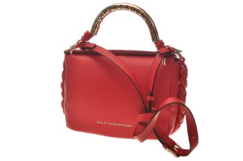 Lola Casademunt rood met vlechtgarnering